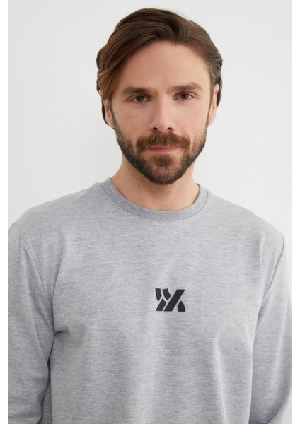 Kabartma Baskılı Bisiklet Yaka Sweatshirt indirimleri