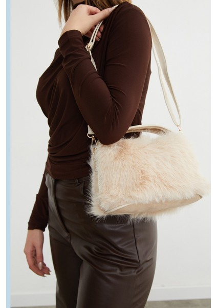 Askılı Fermuarlı Suni Kürk Kol Çantası