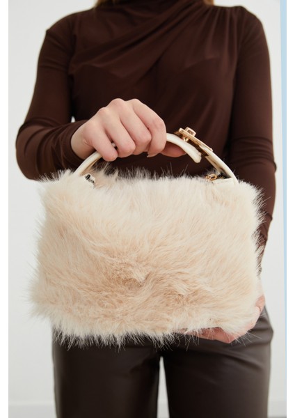 Askılı Fermuarlı Suni Kürk Kol Çantası fiyatları