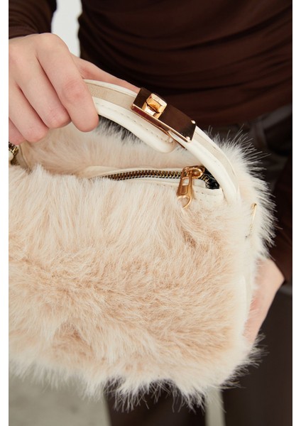 Askılı Fermuarlı Suni Kürk Kol Çantası modelleri