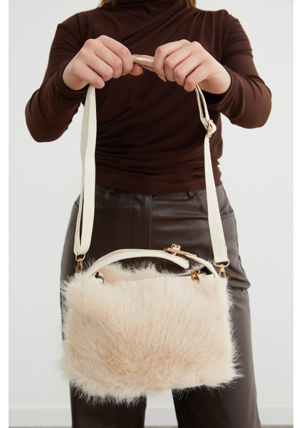 Askılı Fermuarlı Suni Kürk Kol Çantası fırsatları