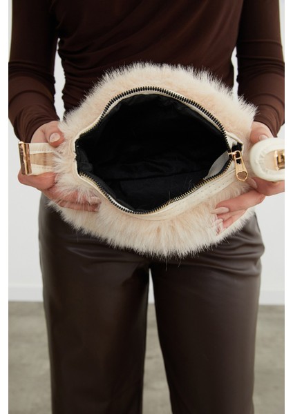 Askılı Fermuarlı Suni Kürk Kol Çantası