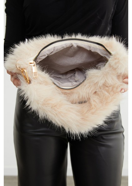 Zincir Askılı Fermuarlı Suni Kürk Kol Çantası indirimleri