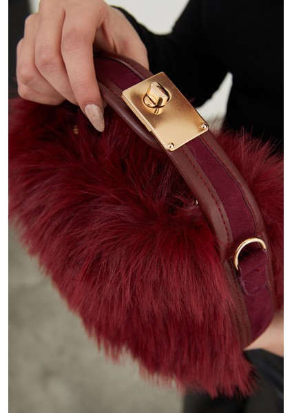 Askılı Fermuarlı Suni Kürk Kol Çantası fiyatları