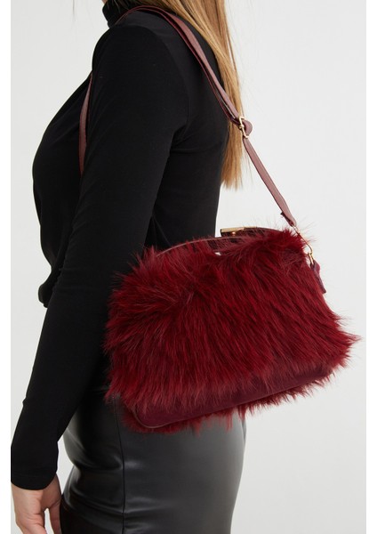 Askılı Fermuarlı Suni Kürk Kol Çantası indirimleri