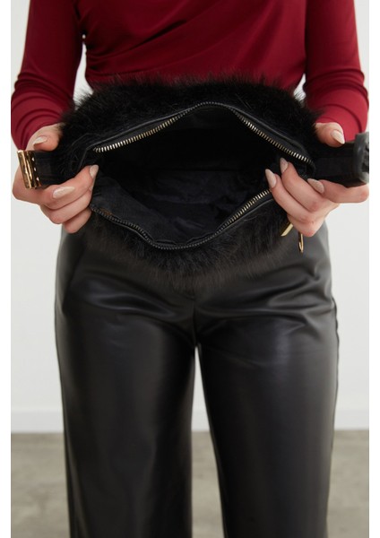 Askılı Fermuarlı Suni Kürk Kol Çantası