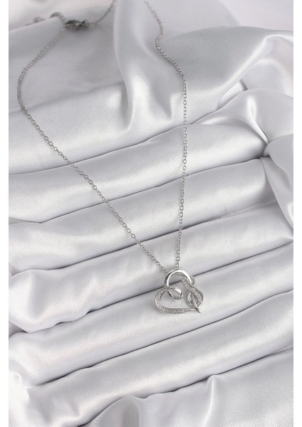 316L Çelik Gümüş Renk Zincir Zirkon Taş Detaylı Kalp Model Sonsuzluk Detay Kadın Kolye fiyatları
