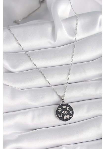 316L Çelik Gümüş Renk Siyah Renk Şans Kolyesi fiyatları