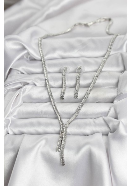 Gümüş Renk Baget Zirkon Taşlı Kadın Kolye Küpe Set fiyatları