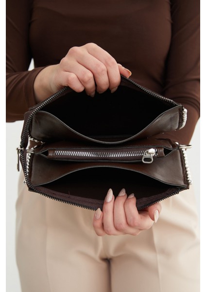 Taşlı Zincir Askılı Süet Kol Çantası fırsatları