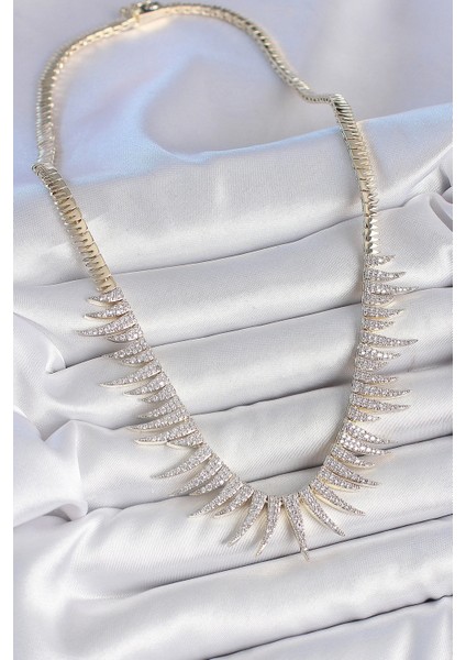 Pirinç Gold Renk Zirkon Taşlı Sivri Model Vıp Seri Kadın Kolye fiyatları