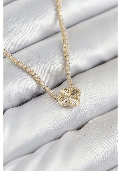 Pirinç Zirkon Taşlı Yonca Model Gold Renk Kadın Kolye