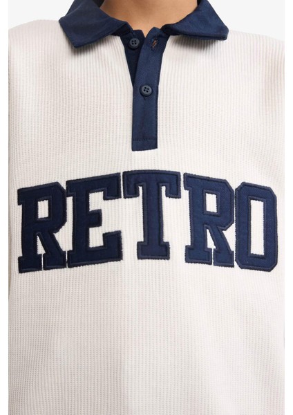 Erkek Çocuk Oversize Geniş Kalıp Polo Yaka Baskılı Selanik Kumaş Sweatshirt G4386A825WN indirimleri