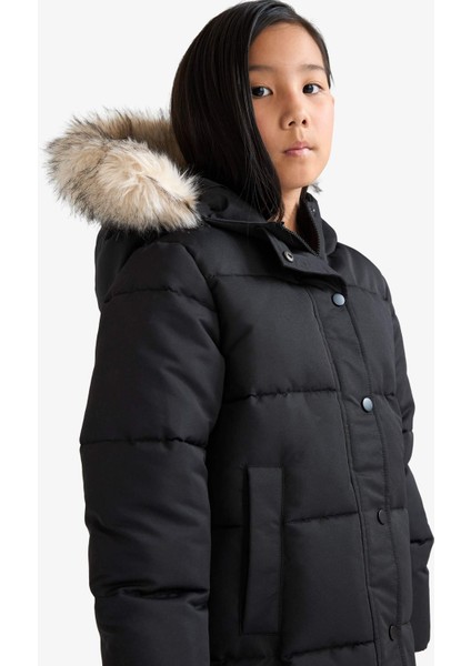 Kız Çocuk Kapüşonlu Fermuarlı Parka C8755A825AU fırsatları