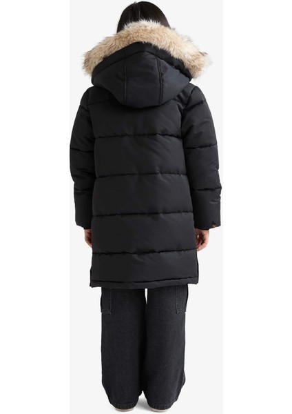 Kız Çocuk Kapüşonlu Fermuarlı Parka C8755A825AU