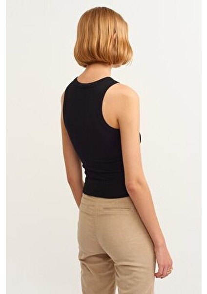 3'lü Paket Fitilli Halter Yaka Örme Atlet %95 Pamuk Kadınlar İçin Rahat Tasarım