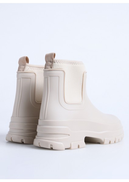 Bej Kadın Bot Denı modelleri