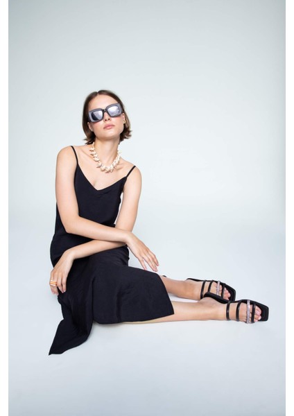 Kadın Düz Taban Çift Bantlı Suni Deri Terlik