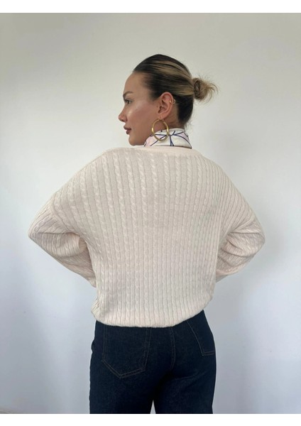 Kadın Saç Örgülü Hırka Krem indirimleri