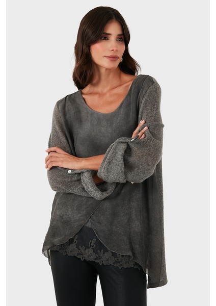 Via Dante Oversize Fit Dantel Detaylı Yuvarlak Yaka Bluz Bayan Bluz 690870 indirimleri