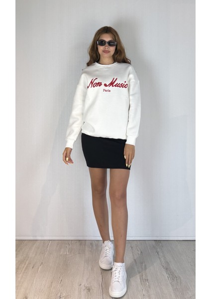 Kadın Bisiklet Yaka Nakış Baskılı Uzun Kollu Oversize Sweatshirt fiyatları