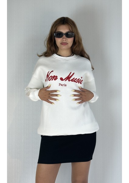 Kadın Bisiklet Yaka Nakış Baskılı Uzun Kollu Oversize Sweatshirt fırsatları