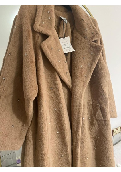 Butik Peluş Taş Detaylı Astarlı Cepli Kürk indirimleri