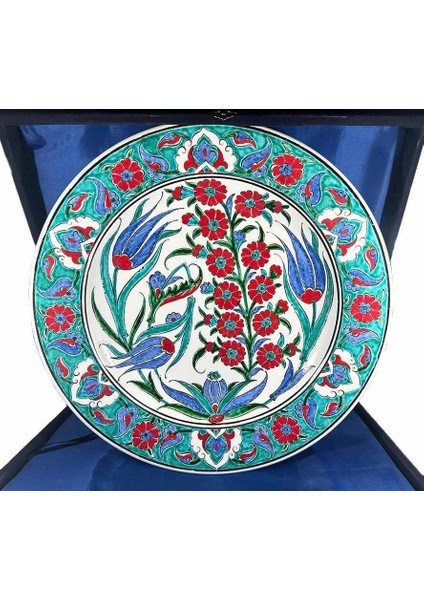Lale Desenli Iznik Çini Tabak – Söz, Nişan ve Düğün Hediyesi