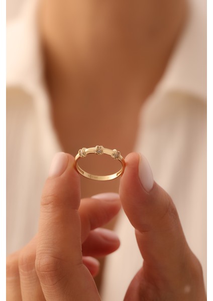 14 Ayar Altın Taş Detaylı Kemik Yüzük fiyatları