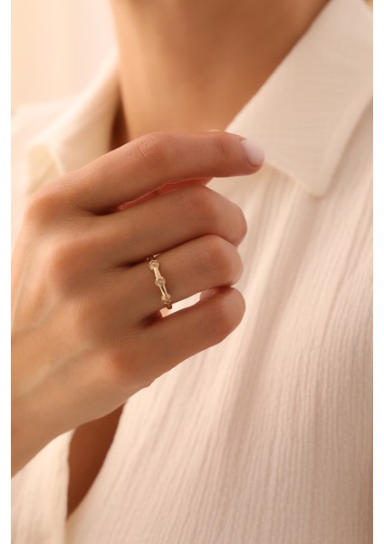 14 Ayar Altın Taş Detaylı Kemik Yüzük modelleri