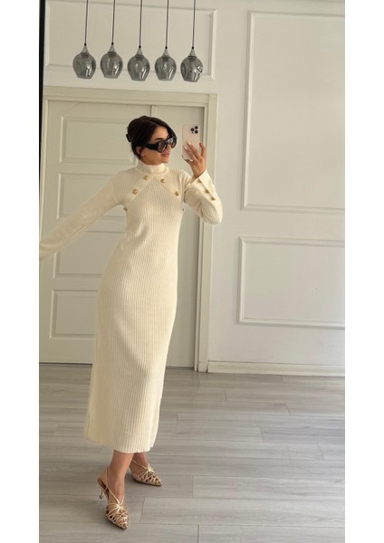 Ekru Gold Düğmeli Triko Elbise