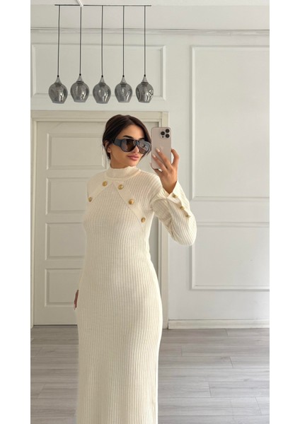 Ekru Gold Düğmeli Triko Elbise