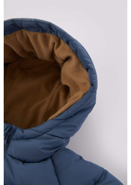 Erkek Bebek Kapüşonlu Polar Astarlı Şişme Mont