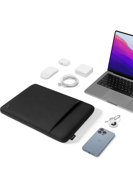 Siyah Tomtoc A13D2D3 14" Siyah DEFENDER-A13 Premium Serisi Notebook Kılıfı