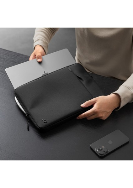 Siyah Tomtoc A13D2D3 14" Siyah DEFENDER-A13 Premium Serisi Notebook Kılıfı