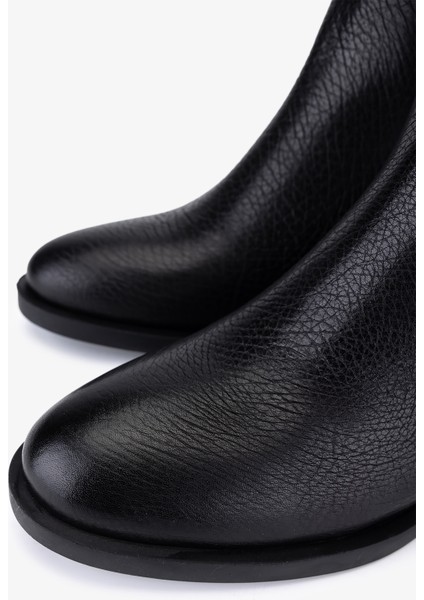 Kadın Hakiki Deri Siyah Topuklu Çizme 33 5030-1 Bn Czm SK25-26 Sıyah Tas Dr modelleri