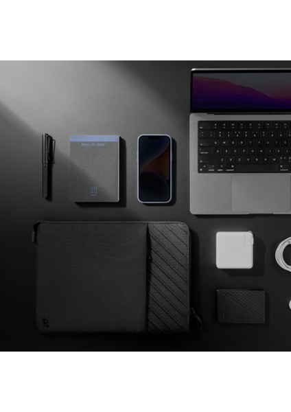 Siyah Tomtoc A10C2D1 13'' Siyah Voyage Serisi Notebook Kılıfı fırsatları