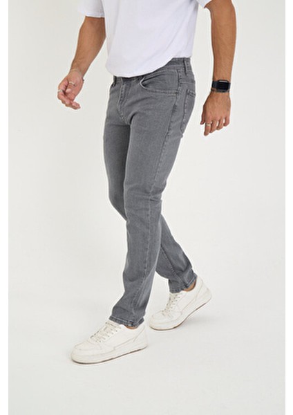 Erkek Likralı Denim Dar Paça Günlük Pantolon Esnek Kumaş ile Şık Tasarım