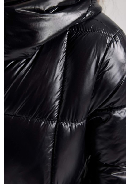 Su İtici Puffer Uzun Şişme Mont Parka Parlak Kumaş Fermuar Çıtçıt Kapamalı Cepli A9947AX23WN