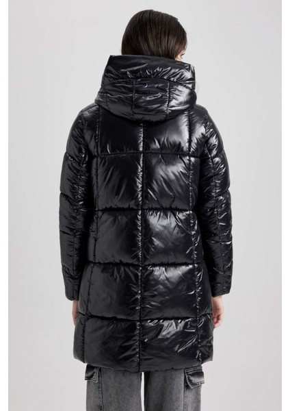 Su İtici Puffer Uzun Şişme Mont Parka Parlak Kumaş Fermuar Çıtçıt Kapamalı Cepli A9947AX23WN