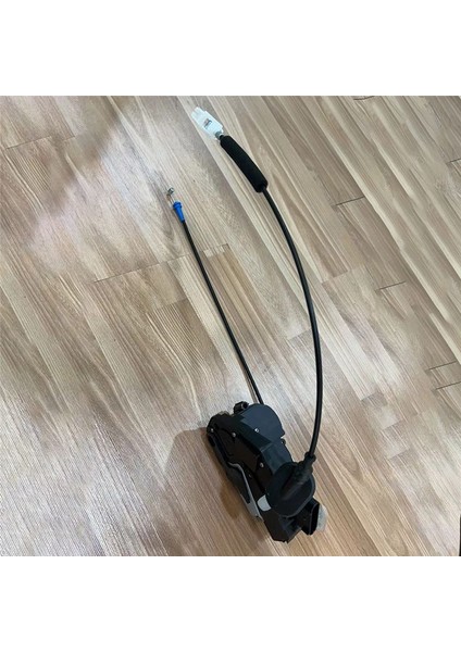 Ford Ecosport 2013-2020 Kapı Kilit Pimleri Için Sol Ön Merkez Kapı Kilit Mandal Aktüatörü CN15-A219A65-FC Hatch CN15A219A65 (Yurt Dışından)