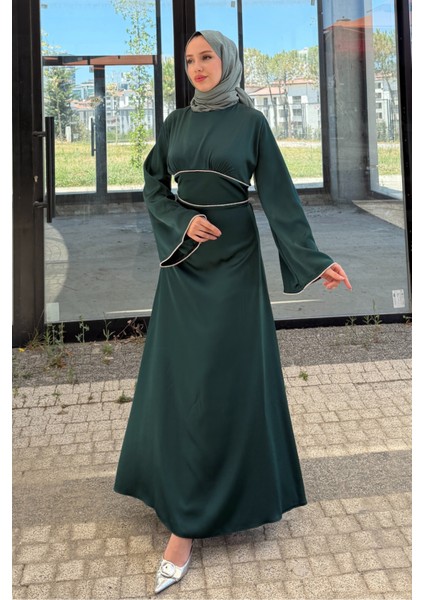 Kolu ve Beli Baget Taşlı Saten Abiye- Zümrüt Yeşili fiyatları