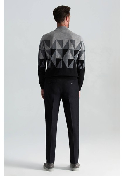 Merino Yün Lupetto Yaka Desenli Siyah Triko fırsatları