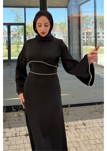Kolu ve Beli Baget Taşlı Saten Abiye- Siyah fiyatları