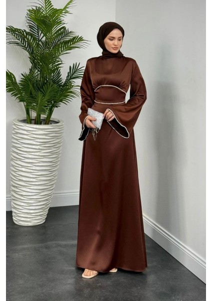 Kolu ve Beli Baget Taşlı Saten Abiye- Kahverengi fırsatları