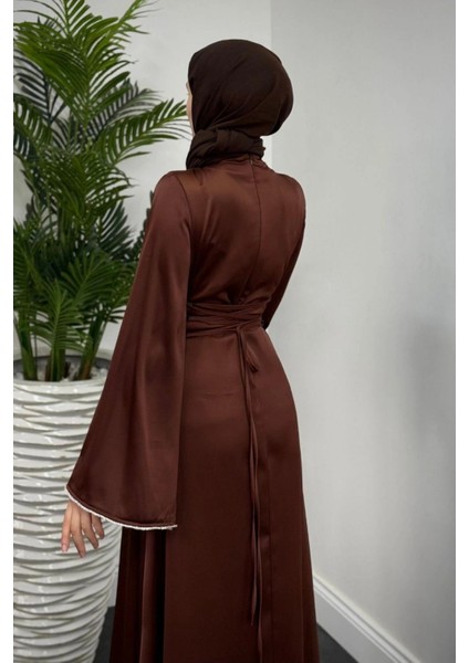 Kolu ve Beli Baget Taşlı Saten Abiye- Kahverengi