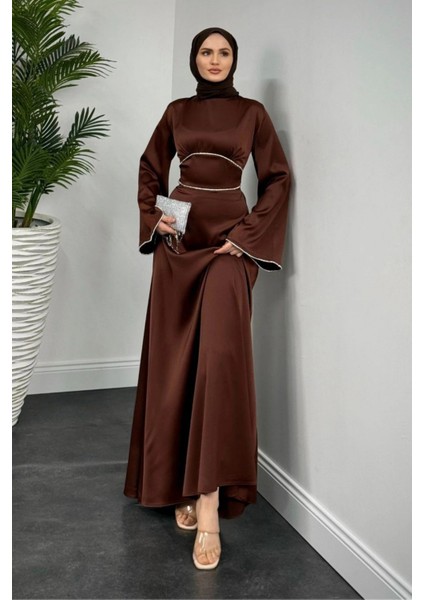 Kolu ve Beli Baget Taşlı Saten Abiye- Kahverengi