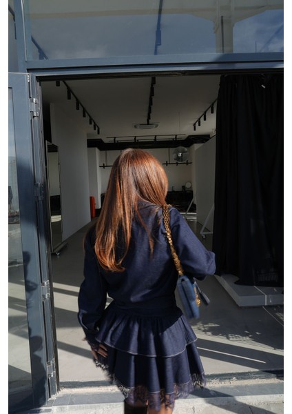 Etek Ucu ve Kolları Dantelli Beli Kemerli Denim Elbise fırsatları