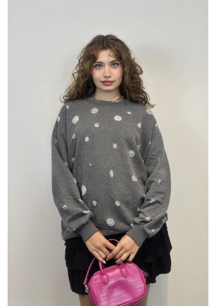 Kadın Bisiklet Yaka Yırtık Detaylı Oversize Uzun Kollu Sweatshirt
