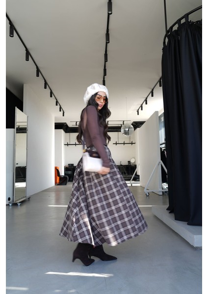 Bel Kısmı Biyeli Ekoseli Etek indirimleri